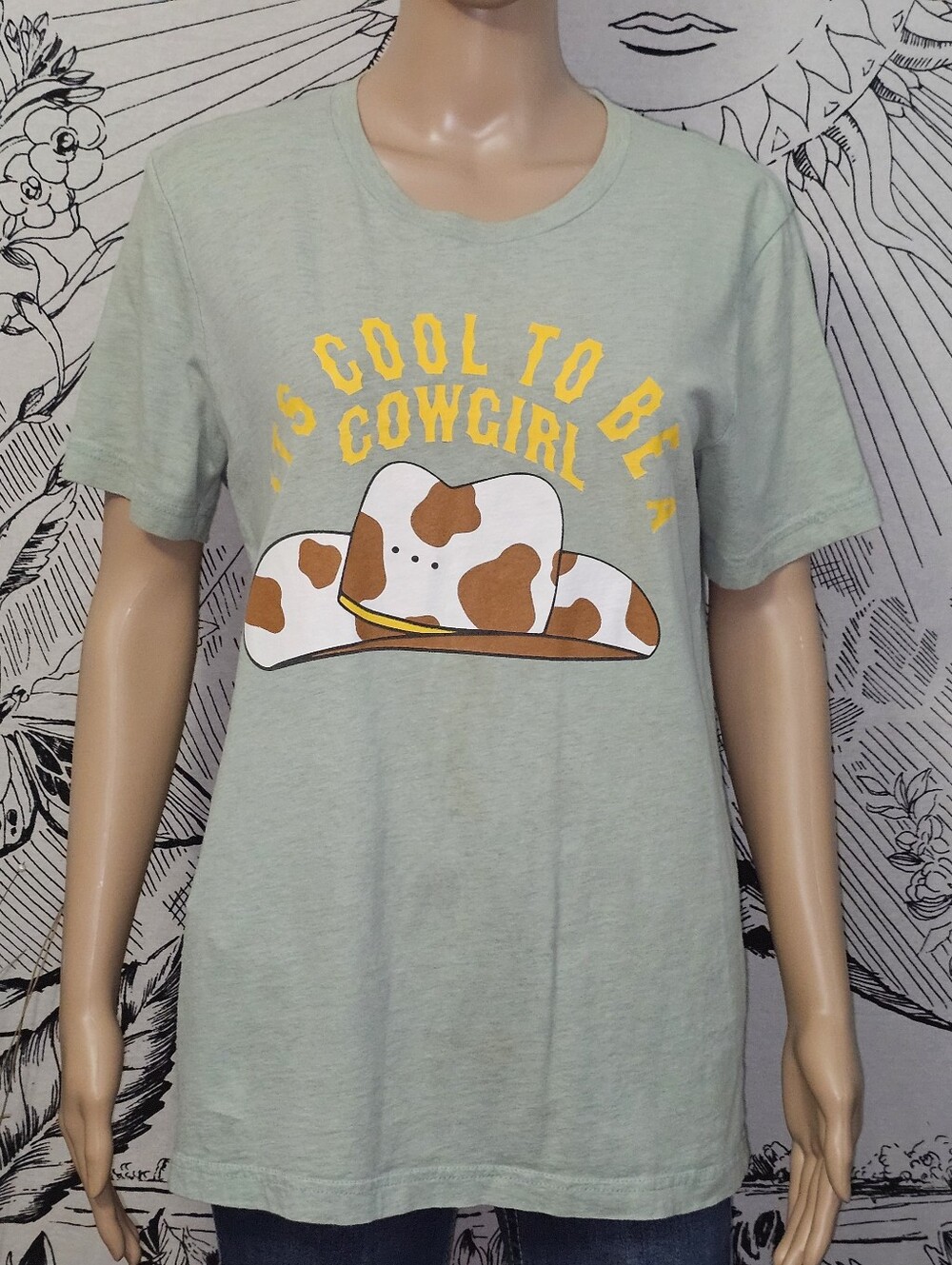 Light Green 'Its Cool to Be a Cowgirl' Graphic Tee Medium